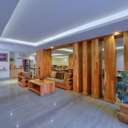 Aabas Pokhara By Barahi Hospitality Hotel Exterior foto