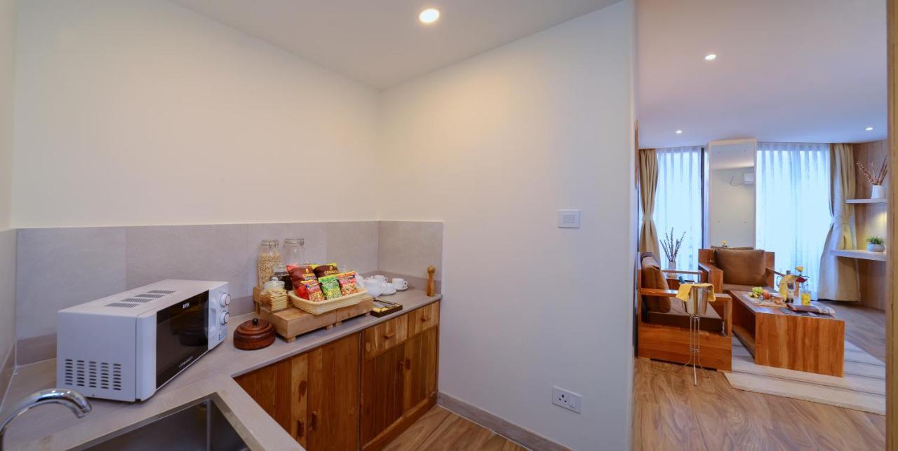 Aabas Pokhara By Barahi Hospitality Hotel Exterior foto