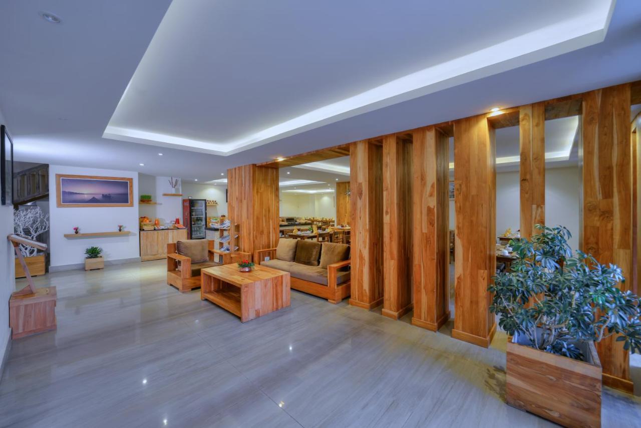 Aabas Pokhara By Barahi Hospitality Hotel Exterior foto